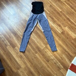 Beyond the Bump athletic spandex Leggings